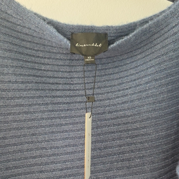 Blue Ribbed Knit Dress - Picture 5 of 6